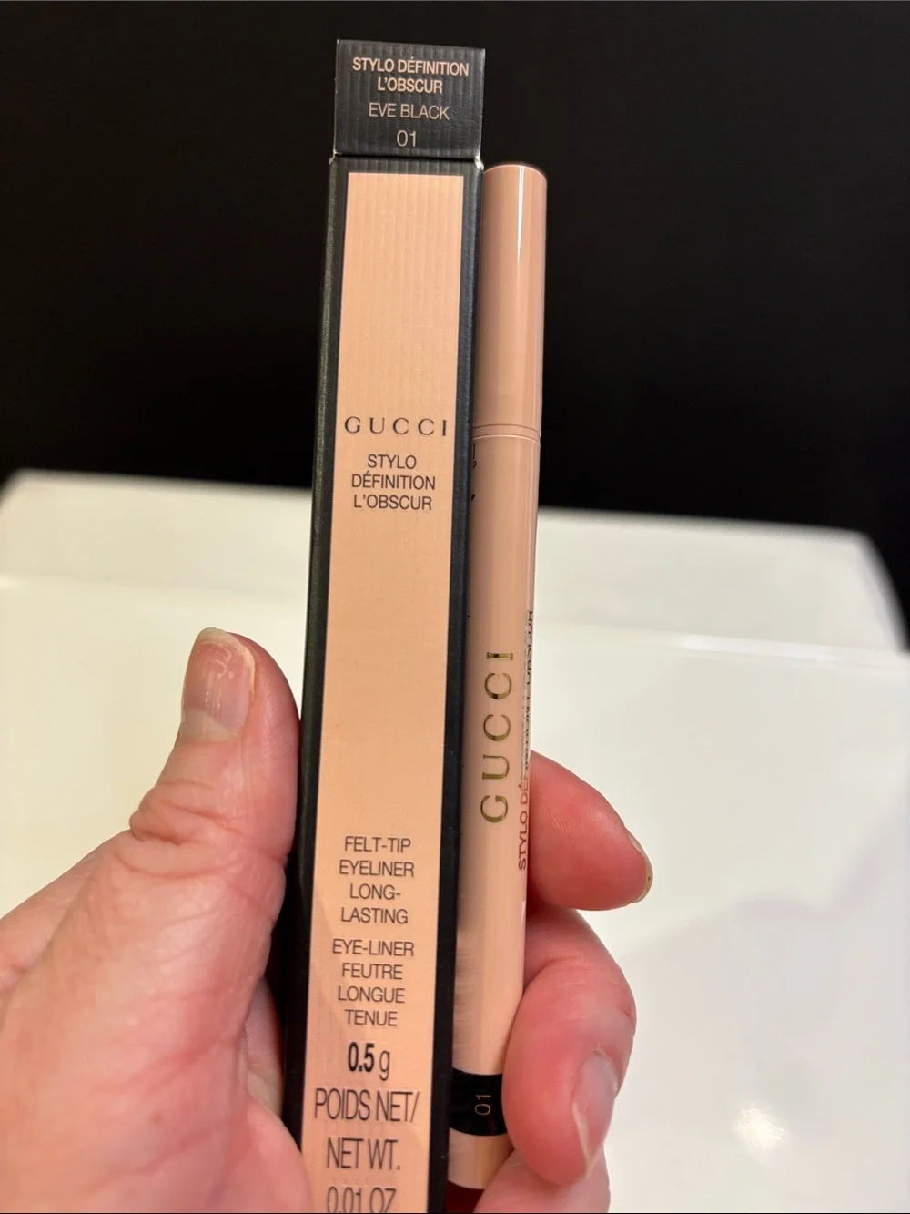 Gucci Felt-Tip Eyeliner-Eve Black